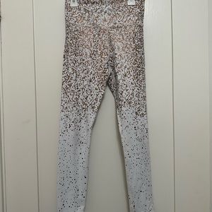 Zyia White Stay Gold Light n Tight Hi-Rise 7/8 24”